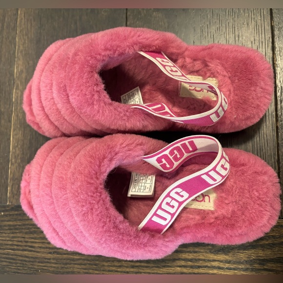 Ugg slides - Picture 2 of 5